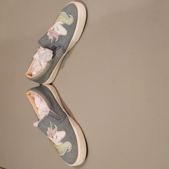 Children's Place Shoes Size 3 - Picture 3 of 4